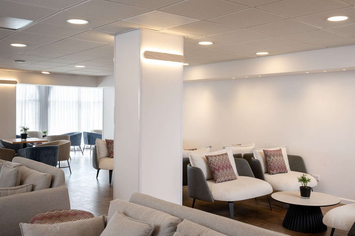 Neve tamar_Lobby_01