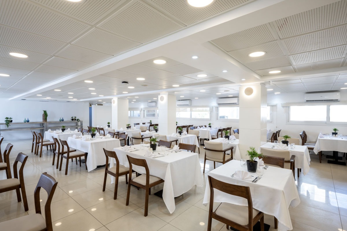 Neve tamar_restaurant_01